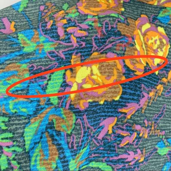 NEW BCBGMAXAZRIA Jade Floral Tie-Neck Top Size Small - Picture 8 of 8